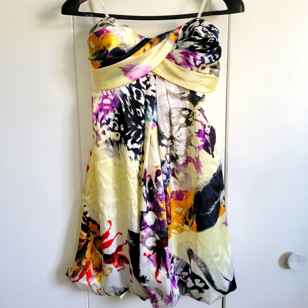 Beautiful yellow and multi coloured sleeveless cocktail dress. Size 0